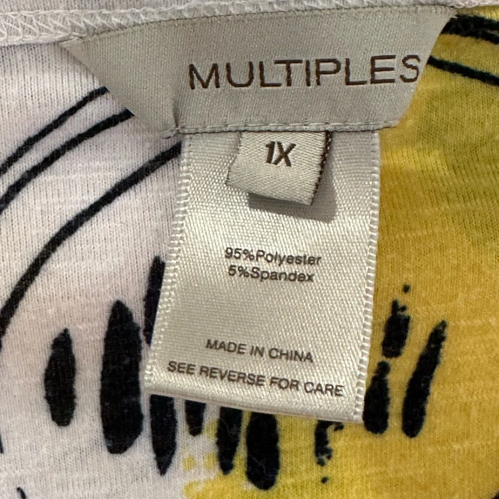Multiples Abstract Print Top - Picture 2 of 5